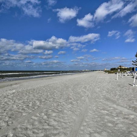 St Pete Condo With Heated Pool - Less Than 1 Mi To Beach! 세인트피트비치 외부 사진