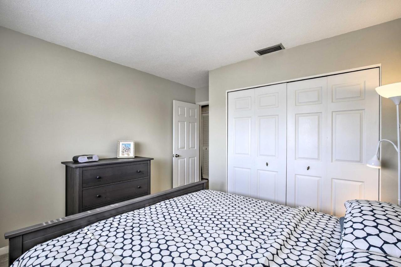 St Pete Condo With Heated Pool - Less Than 1 Mi To Beach! 세인트피트비치 외부 사진